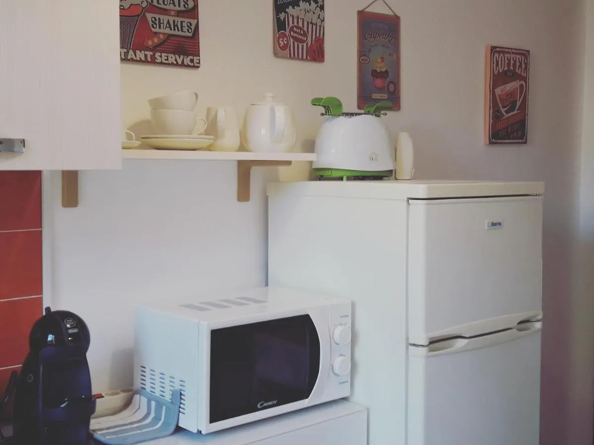 טאורמינה A&M Apartment בית נופש
